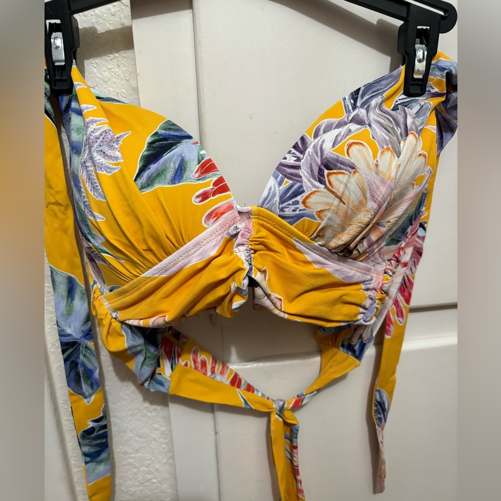 Gibson & Latimer Floral Yellow Bikini Top